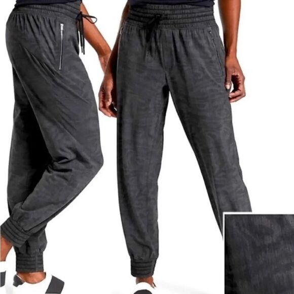 Athleta Camden Printed Joggers Pants Black Gray Work Travel Size 4 Small - Picture 1 of 5